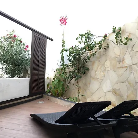 Atlantis Beach - Tenerife South With Heated Pool 阿德耶